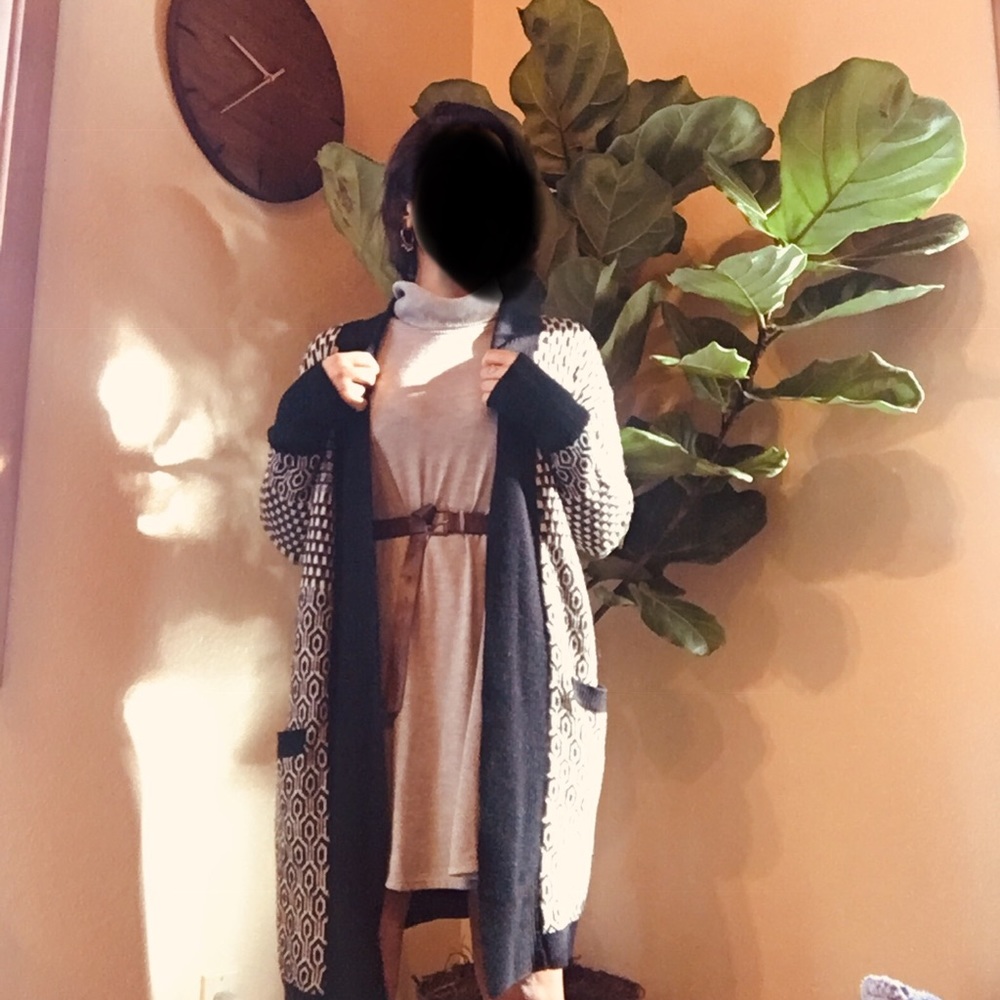 Cardigan - Picture 2 of 3